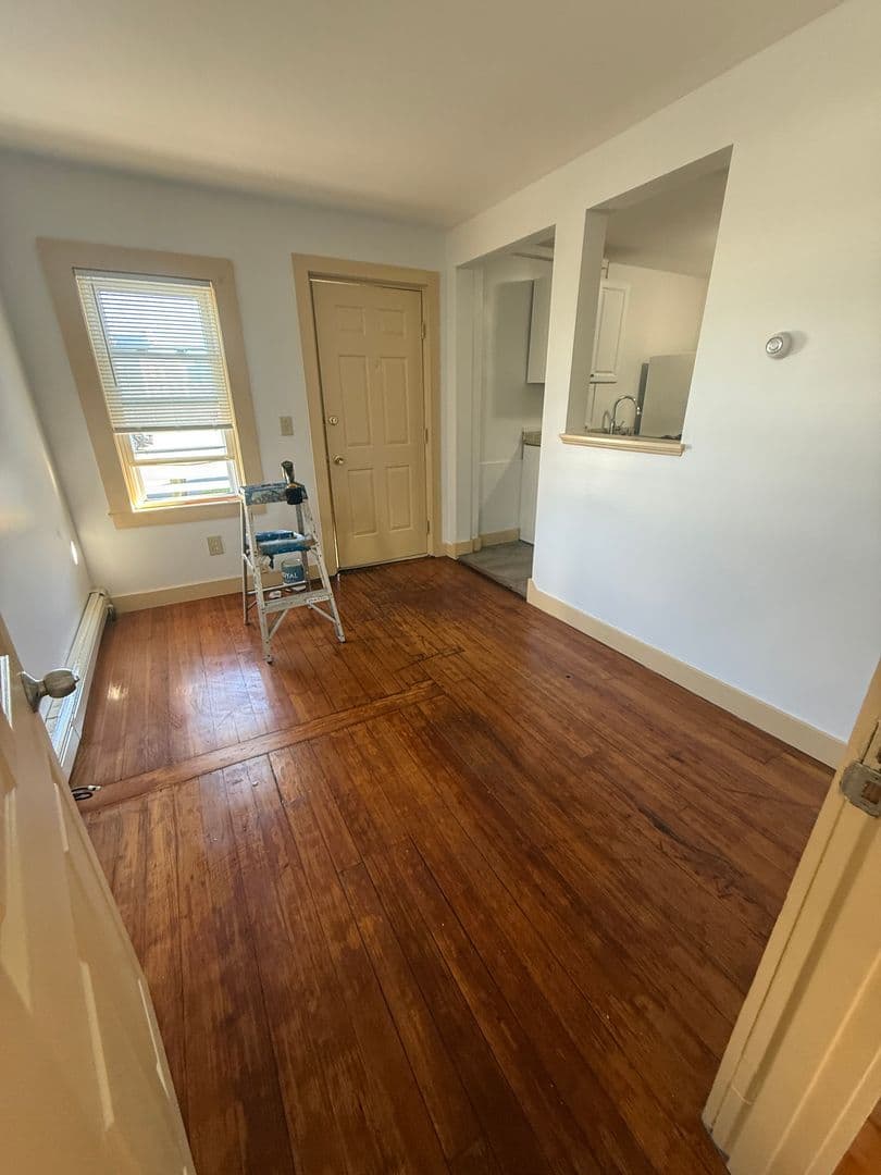 Hyannis Apartment: 71 Main Street