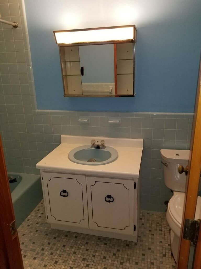 Dennis House: 174 Upper County Road, Unit 1-10