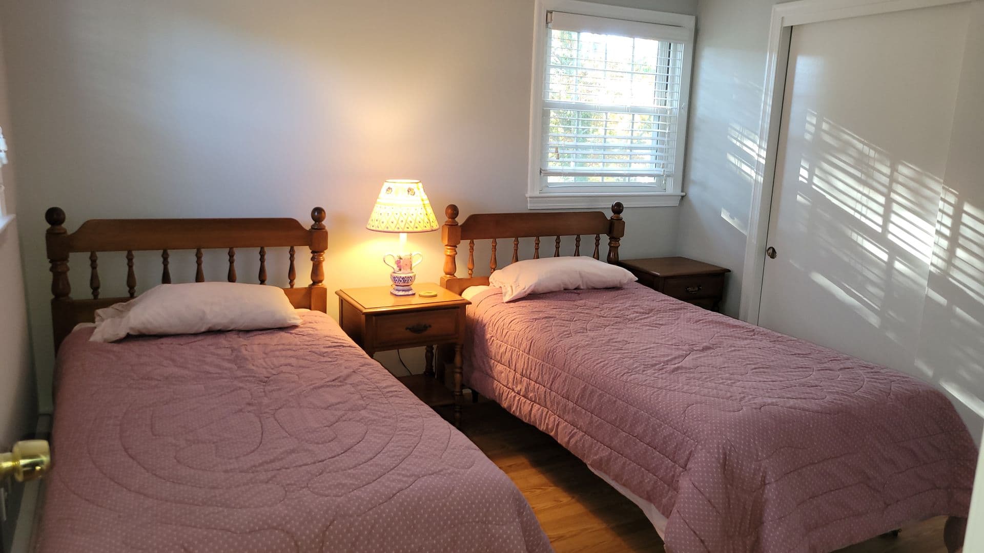 South Yarmouth Apartment: 8-10 Pawkannawkut Drive