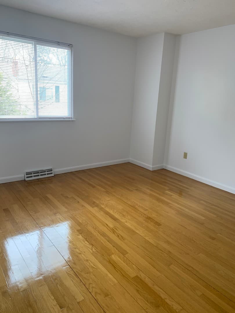 Sagamore Beach Apartment: 23 Canal Street