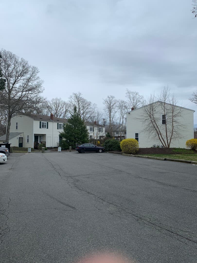 Sagamore Beach Apartment: 23 Canal Street