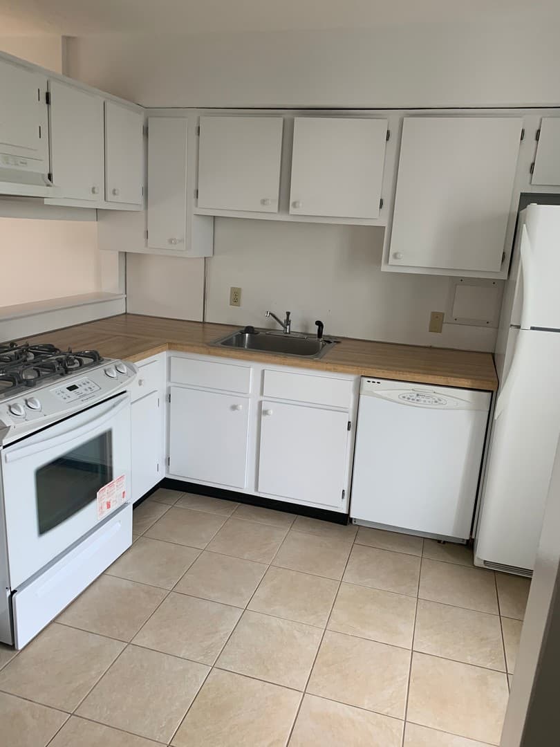Sagamore Beach Apartment: 23 Canal Street