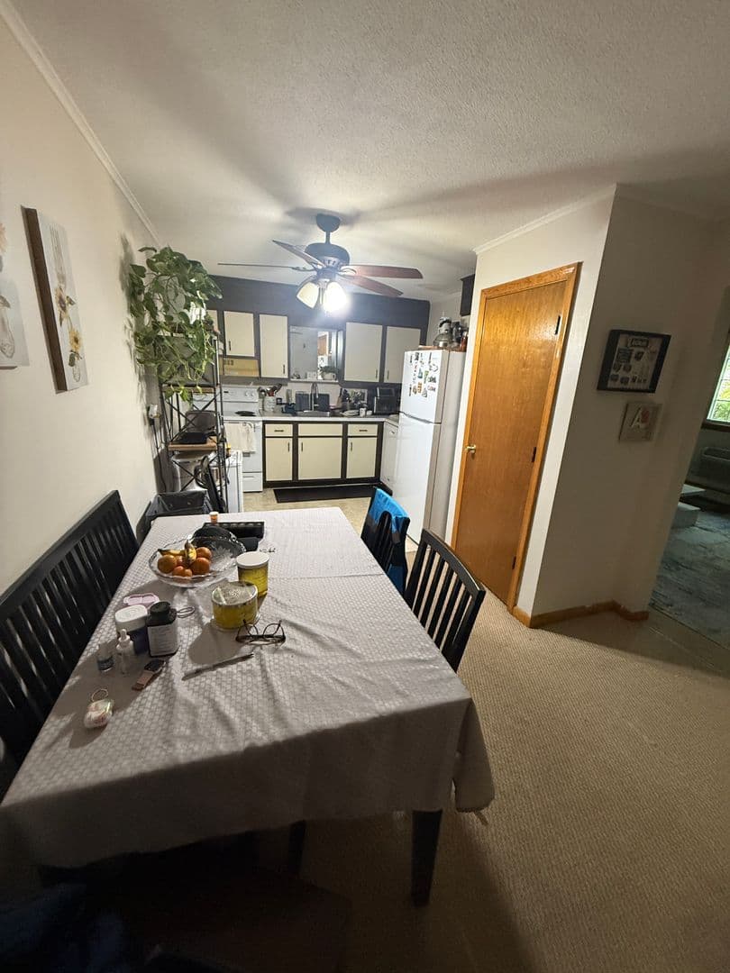 Dennis House: 174 Upper County Road, Unit 1-10