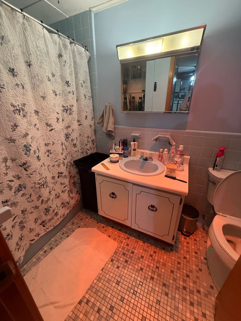 Dennis House: 174 Upper County Road, Unit 1-10