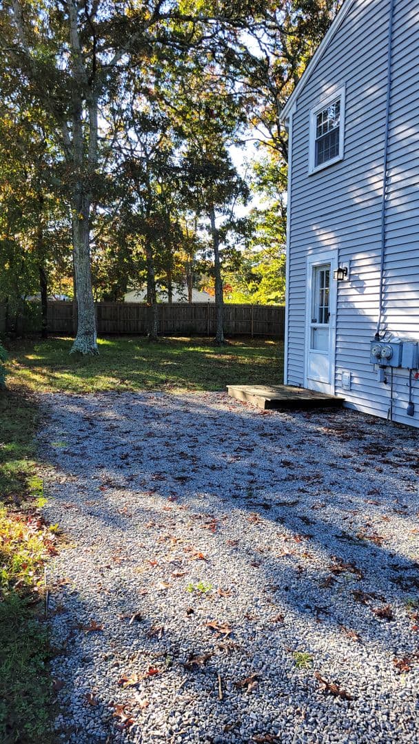 South Yarmouth Apartment: 8-10 Pawkannawkut Drive