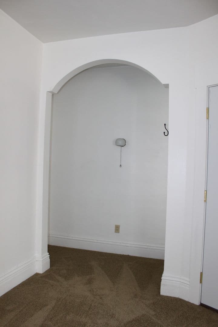 Erie Apartment: 326 West 8th Street