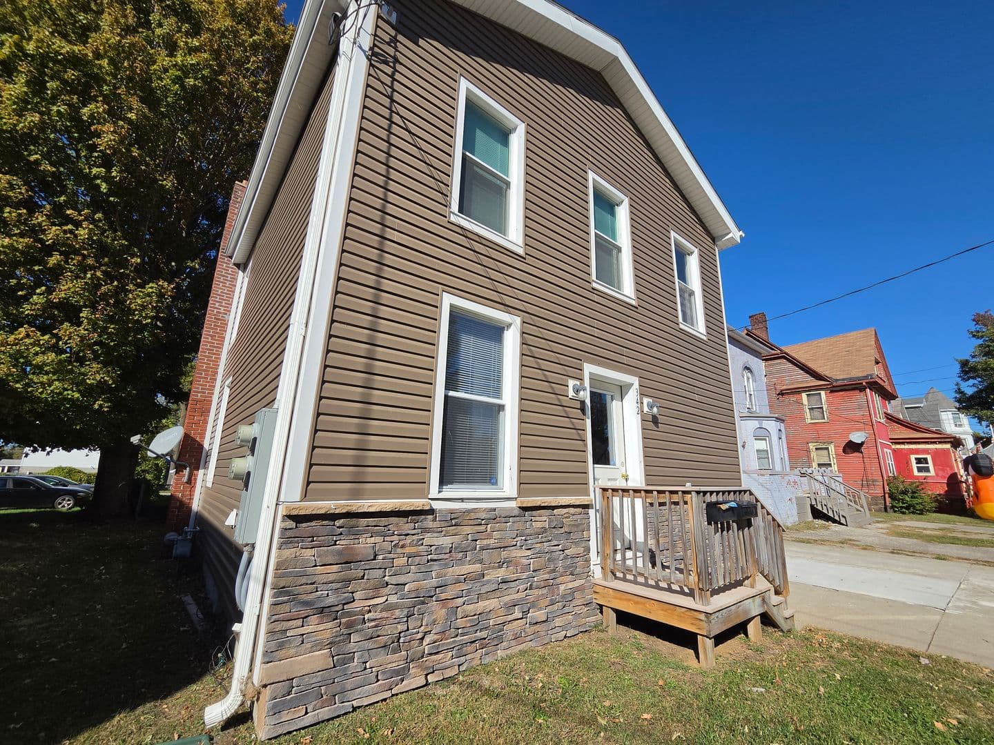 Erie Apartment: 342 West 5th Street