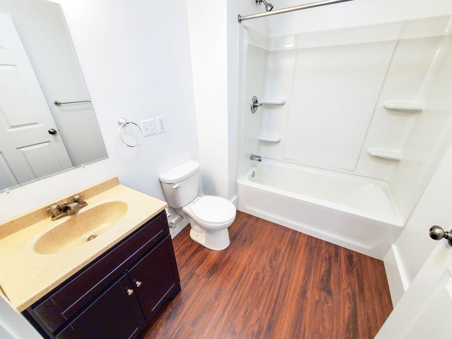 Erie Apartment: 325 West 9th Street