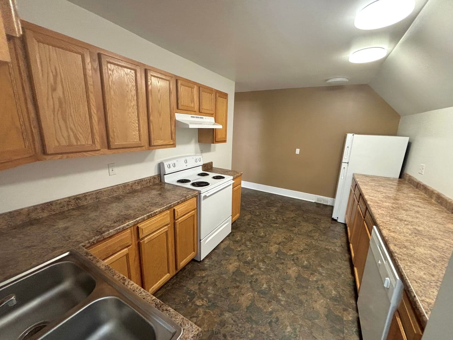 Erie Apartment: 325 West 9th Street