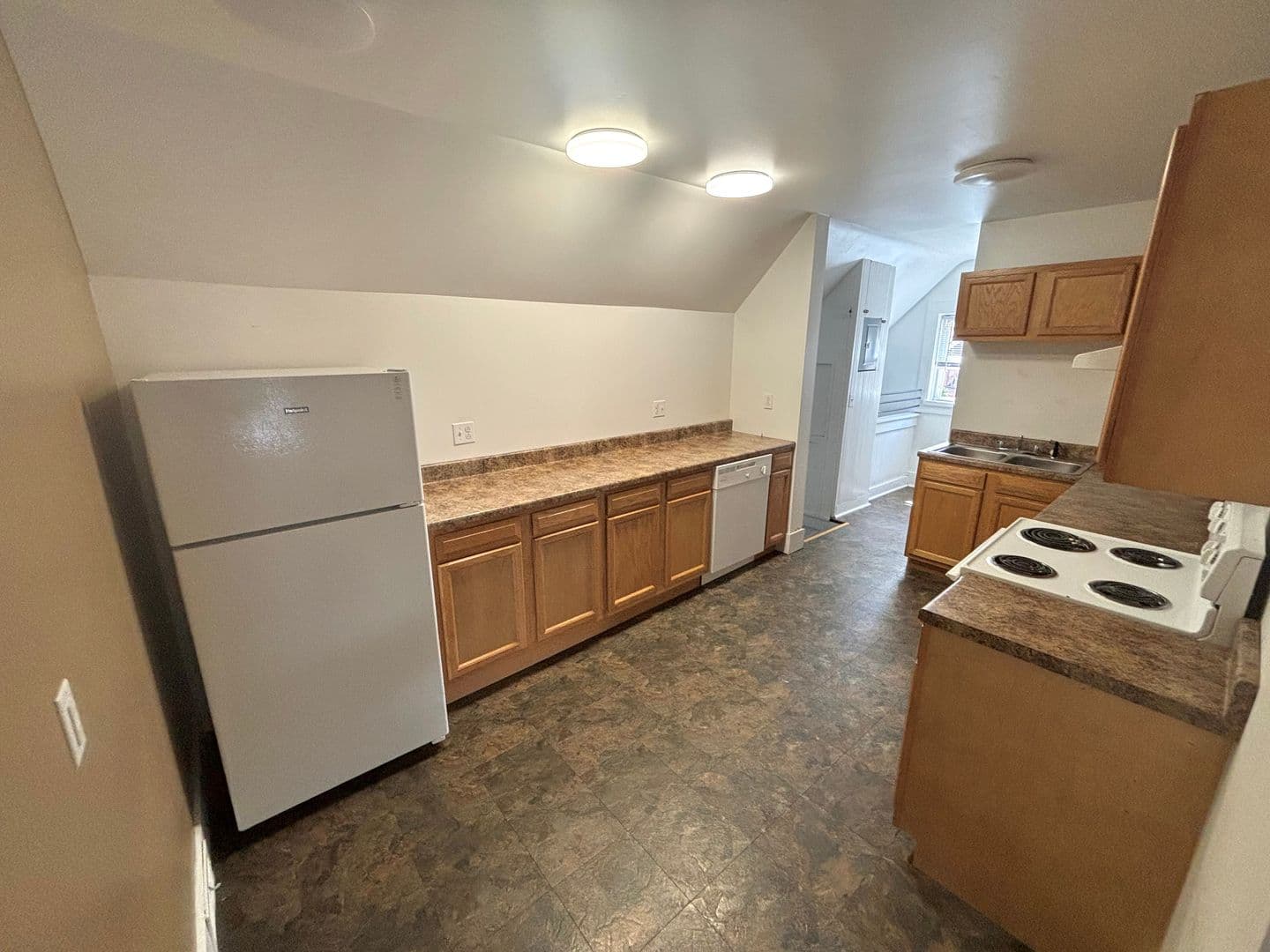 Erie Apartment: 325 West 9th Street