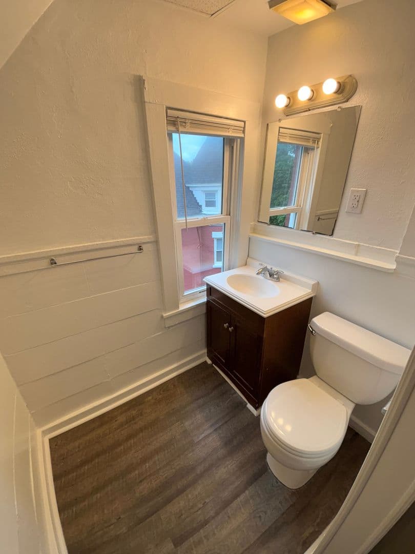 Erie Apartment: 301 West 8th Street