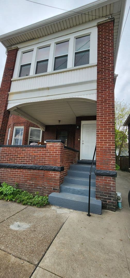 Erie Apartment: 349/353 W 9th St