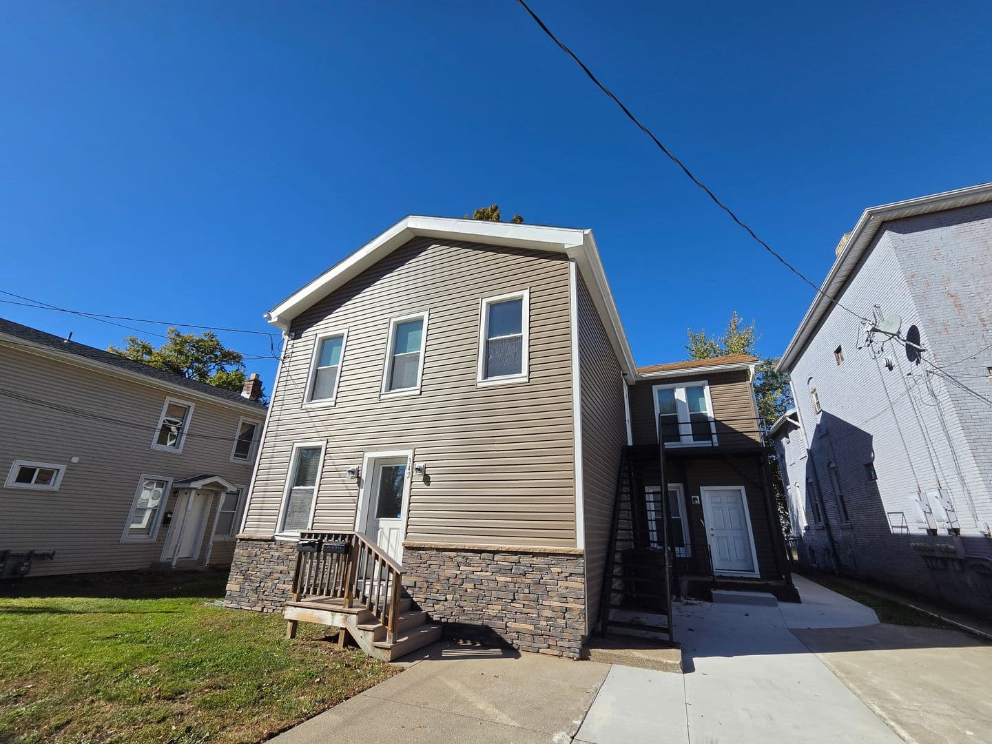 Erie Apartment: 342 West 5th Street