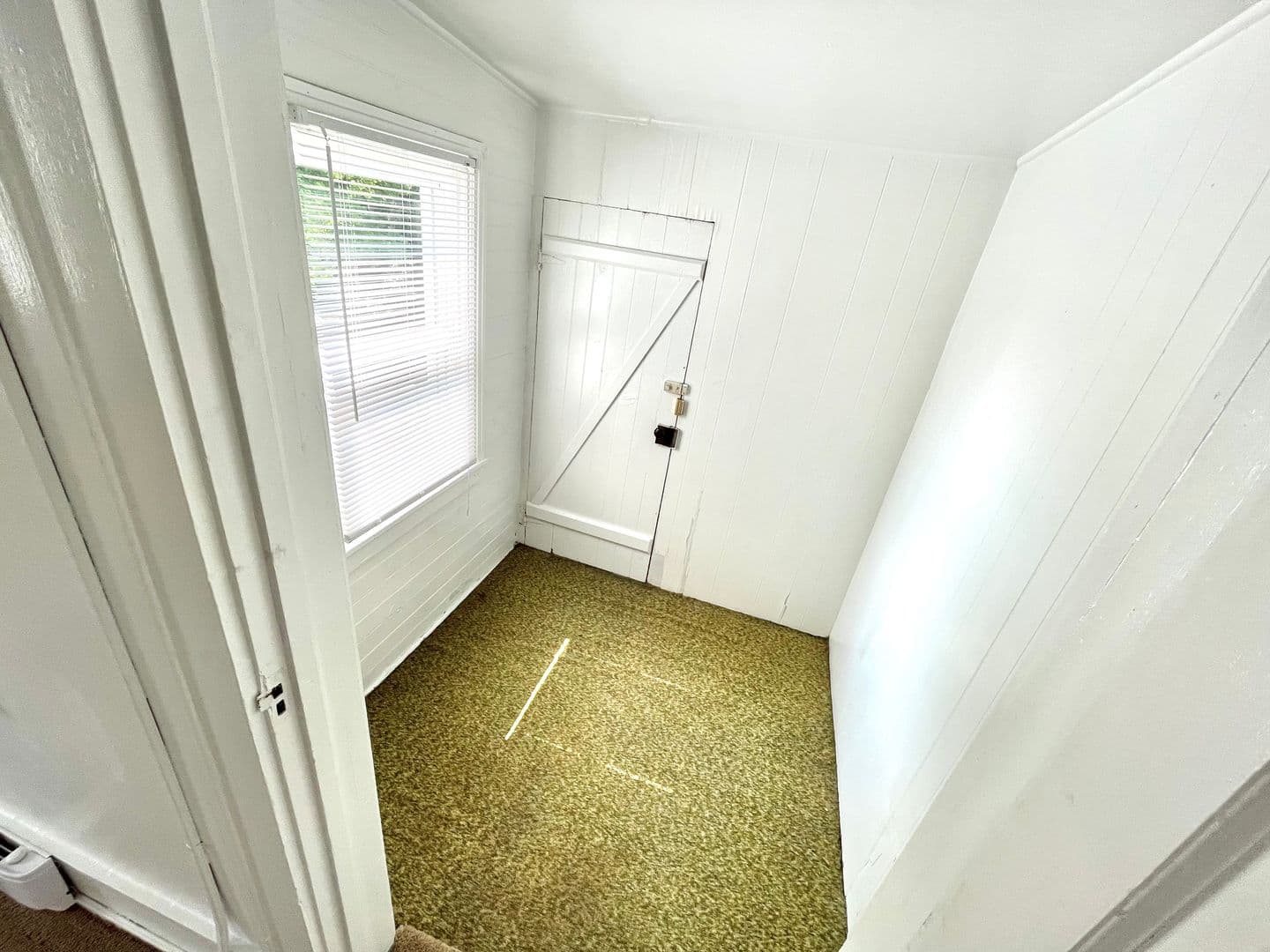 Erie Apartment: 326 West 8th Street