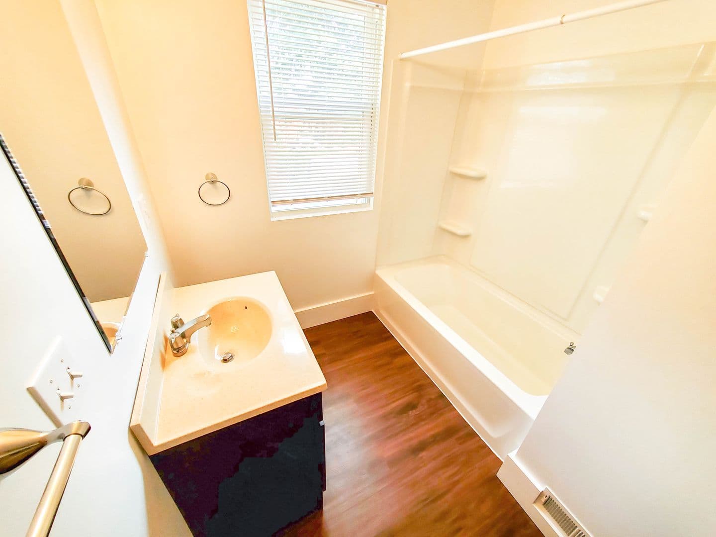 Erie Apartment: 325 West 9th Street