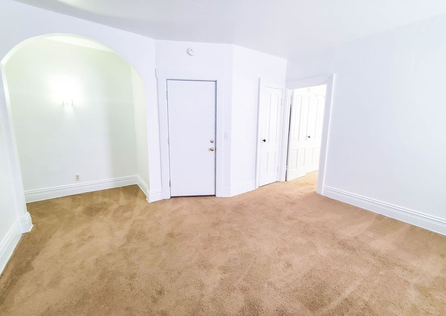 Erie Apartment: 326 West 8th Street
