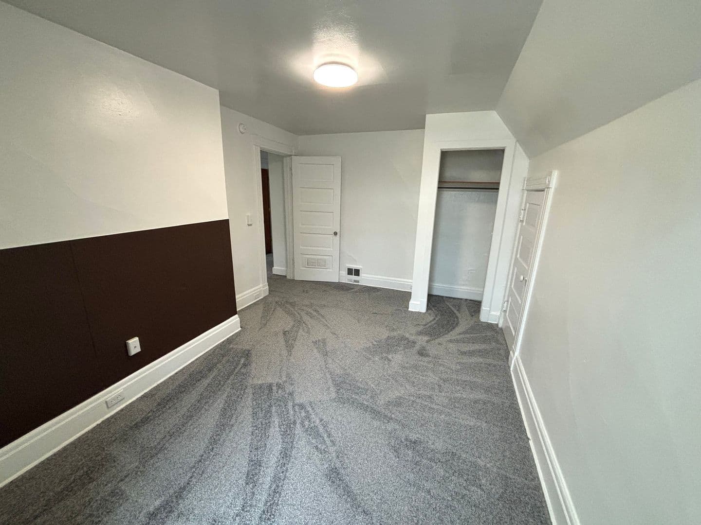 Erie Apartment: 301 West 8th Street