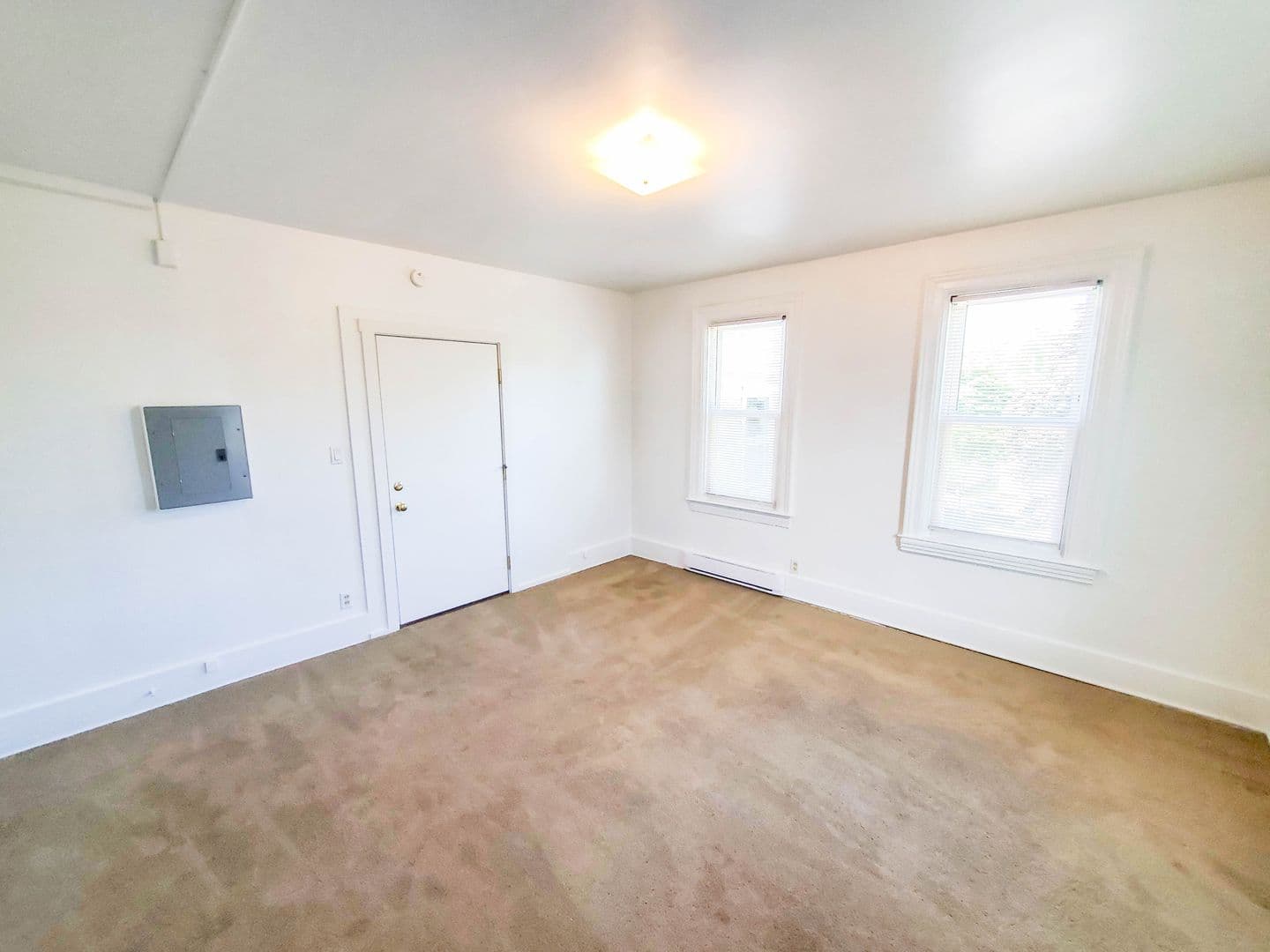 Erie Apartment: 326 West 8th Street