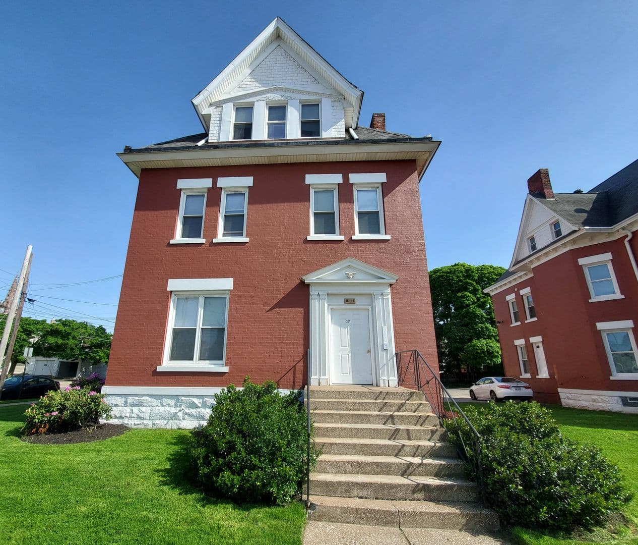Erie Apartment: 301 West 8th Street