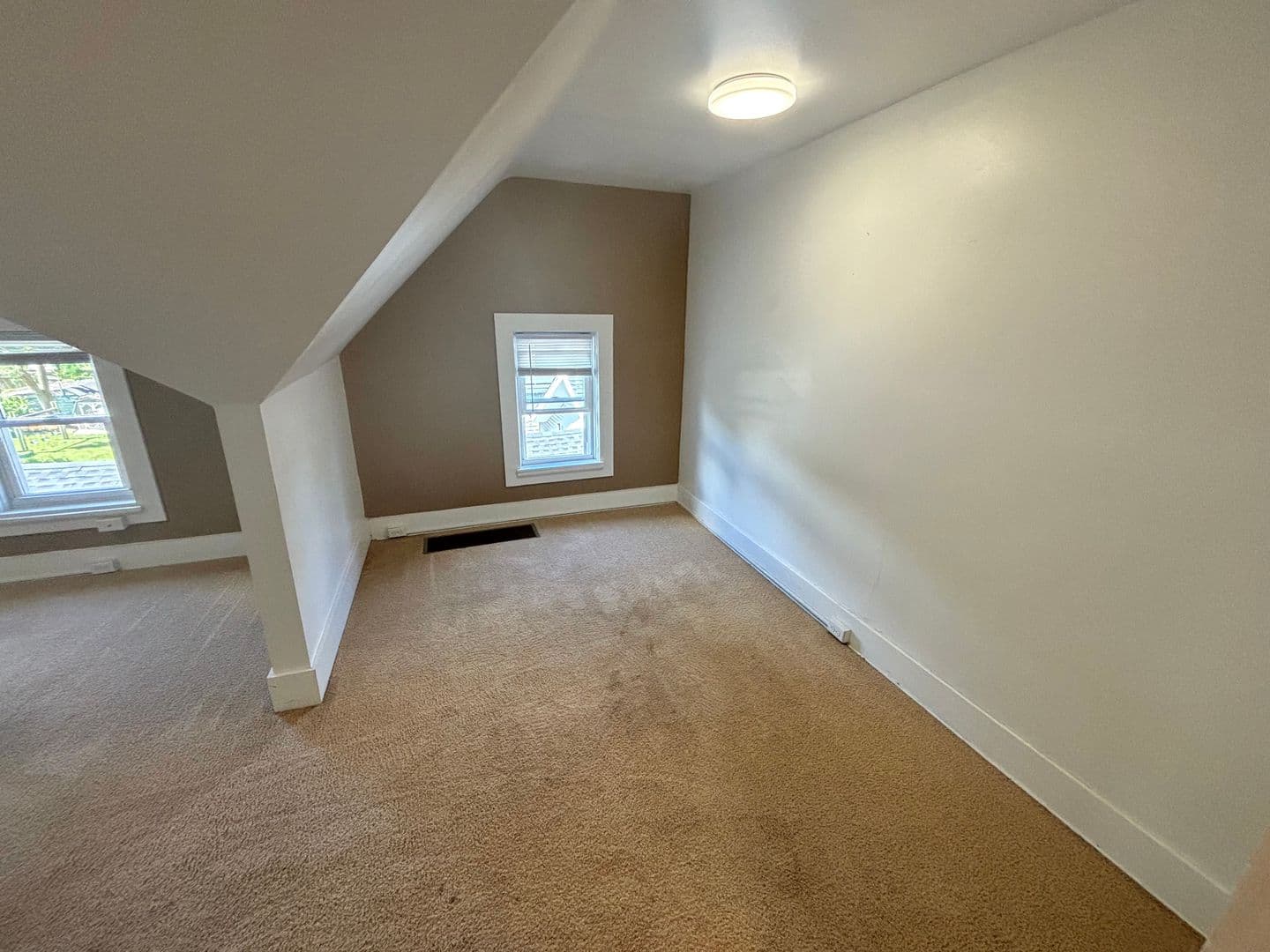 Erie Apartment: 325 West 9th Street