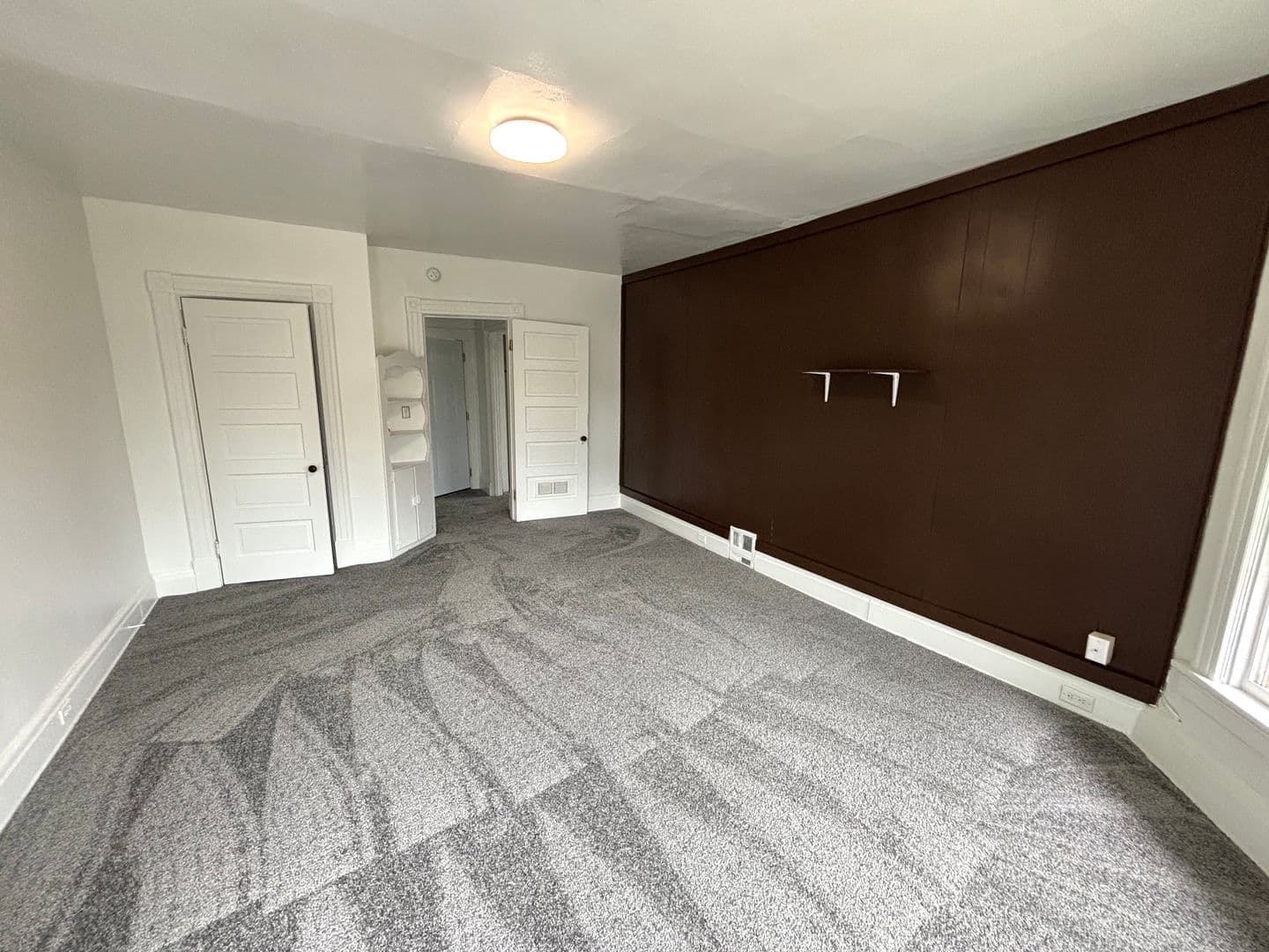 Erie Apartment: 301 West 8th Street