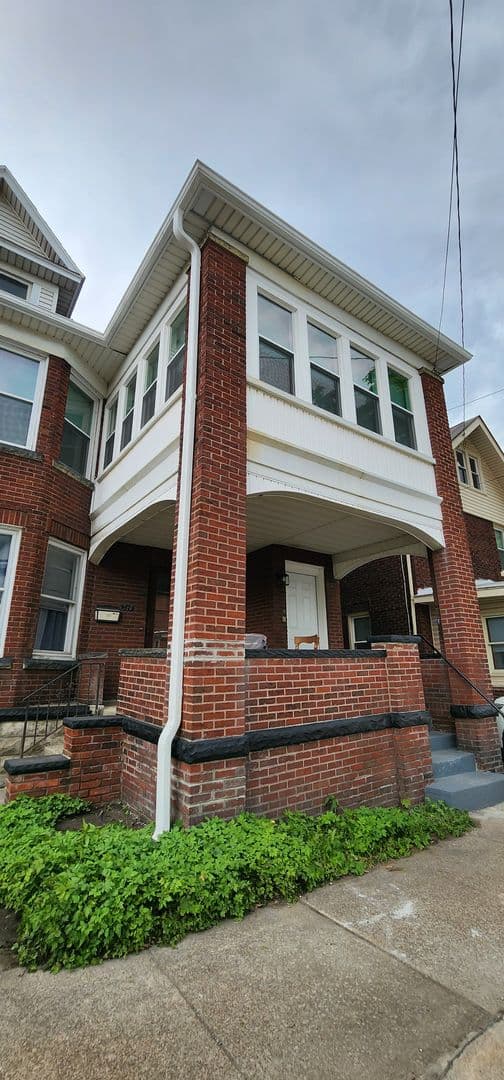 Erie Apartment: 349/353 W 9th St