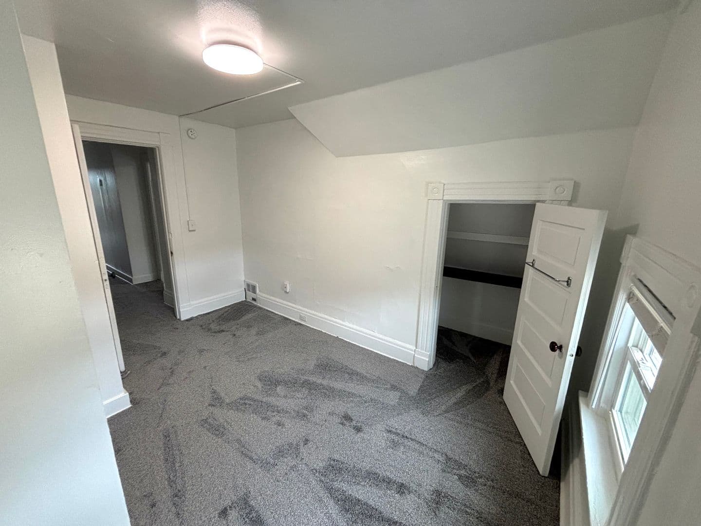 Erie Apartment: 301 West 8th Street