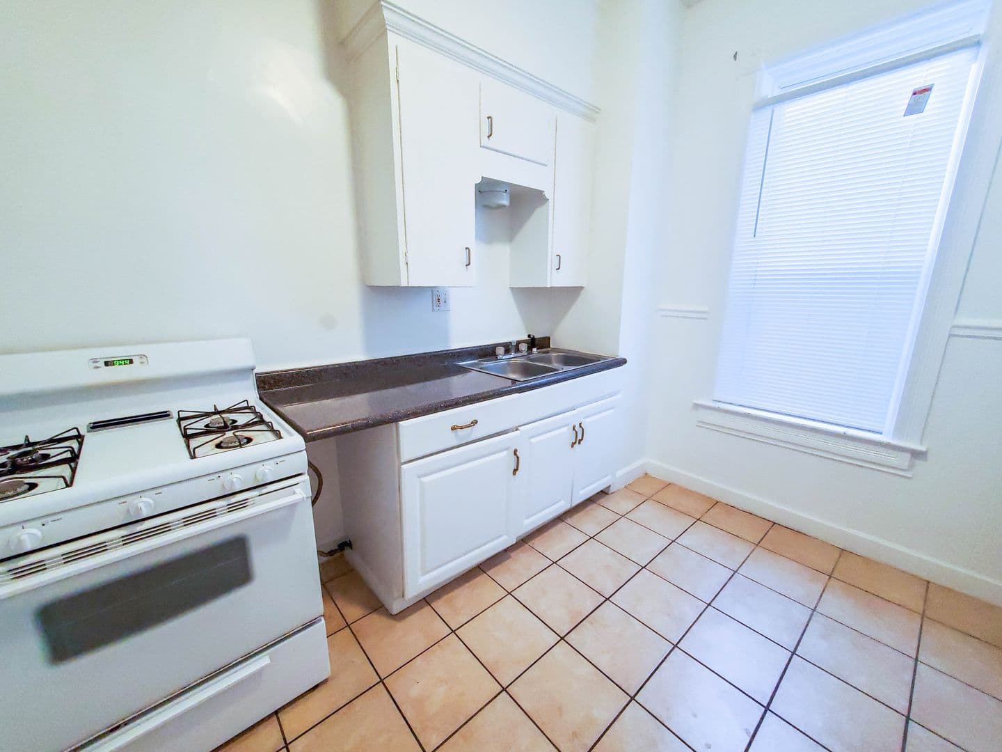 Erie Apartment: 337 West 8th Street