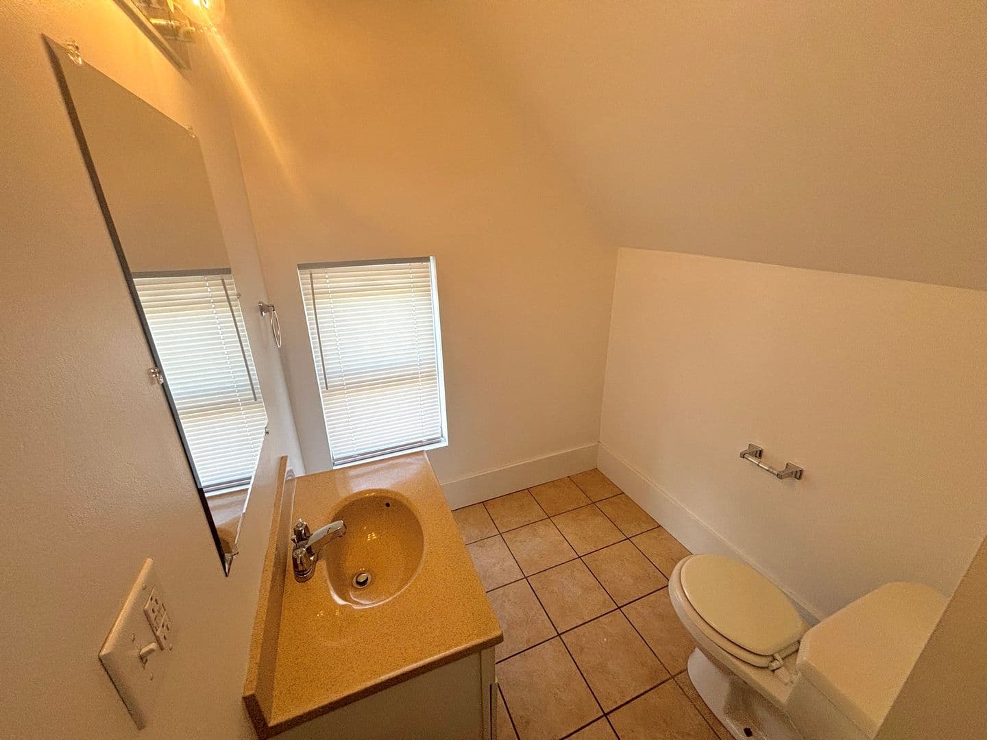 Erie Apartment: 325 West 9th Street