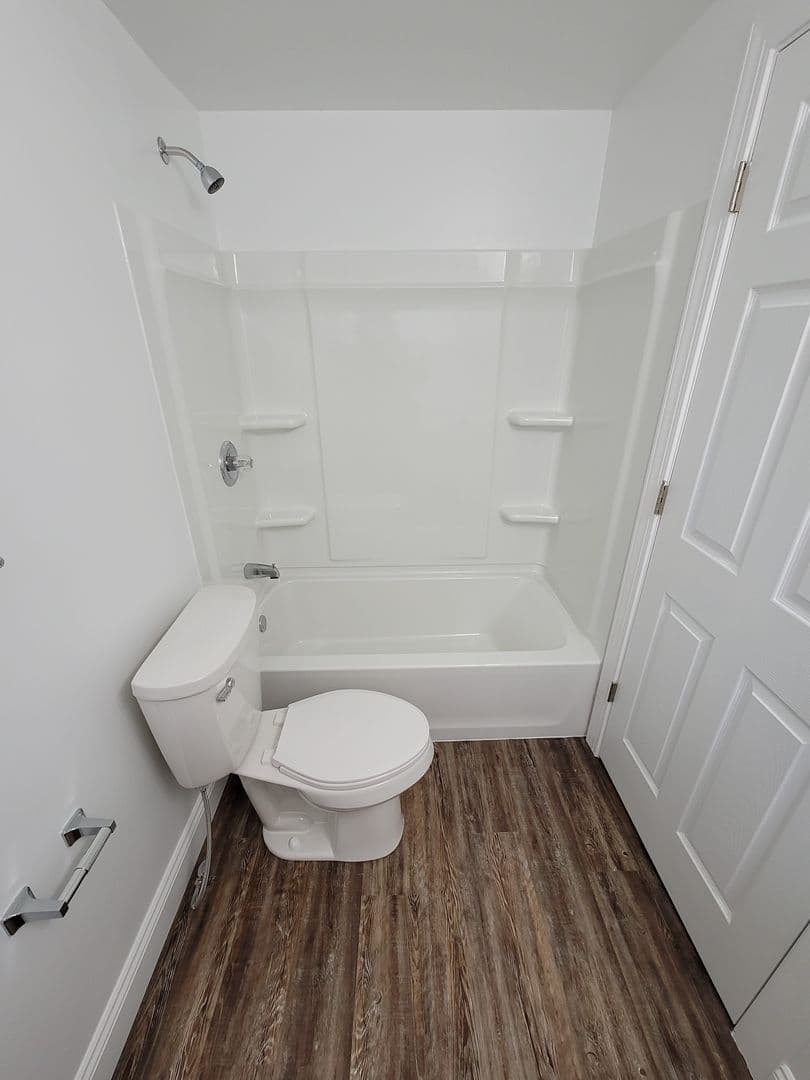 Erie Apartment: 238 West 8th Street