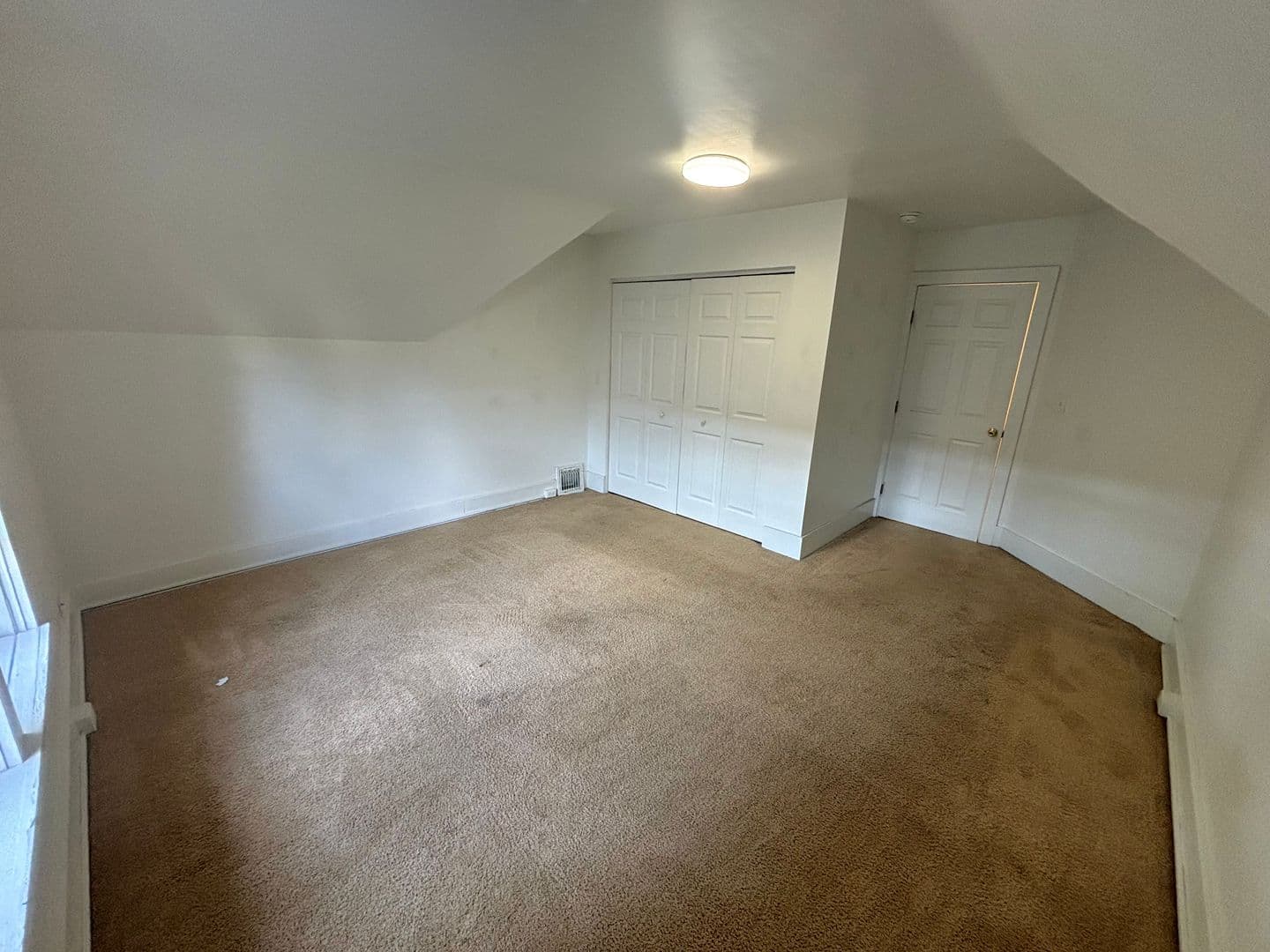 Erie Apartment: 325 West 9th Street