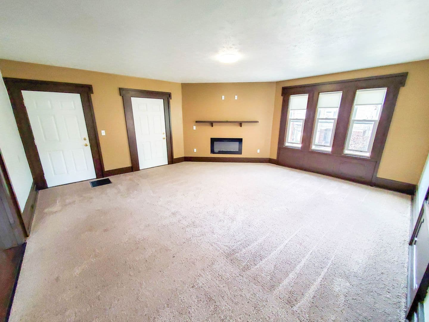 Erie Apartment: 325 West 9th Street