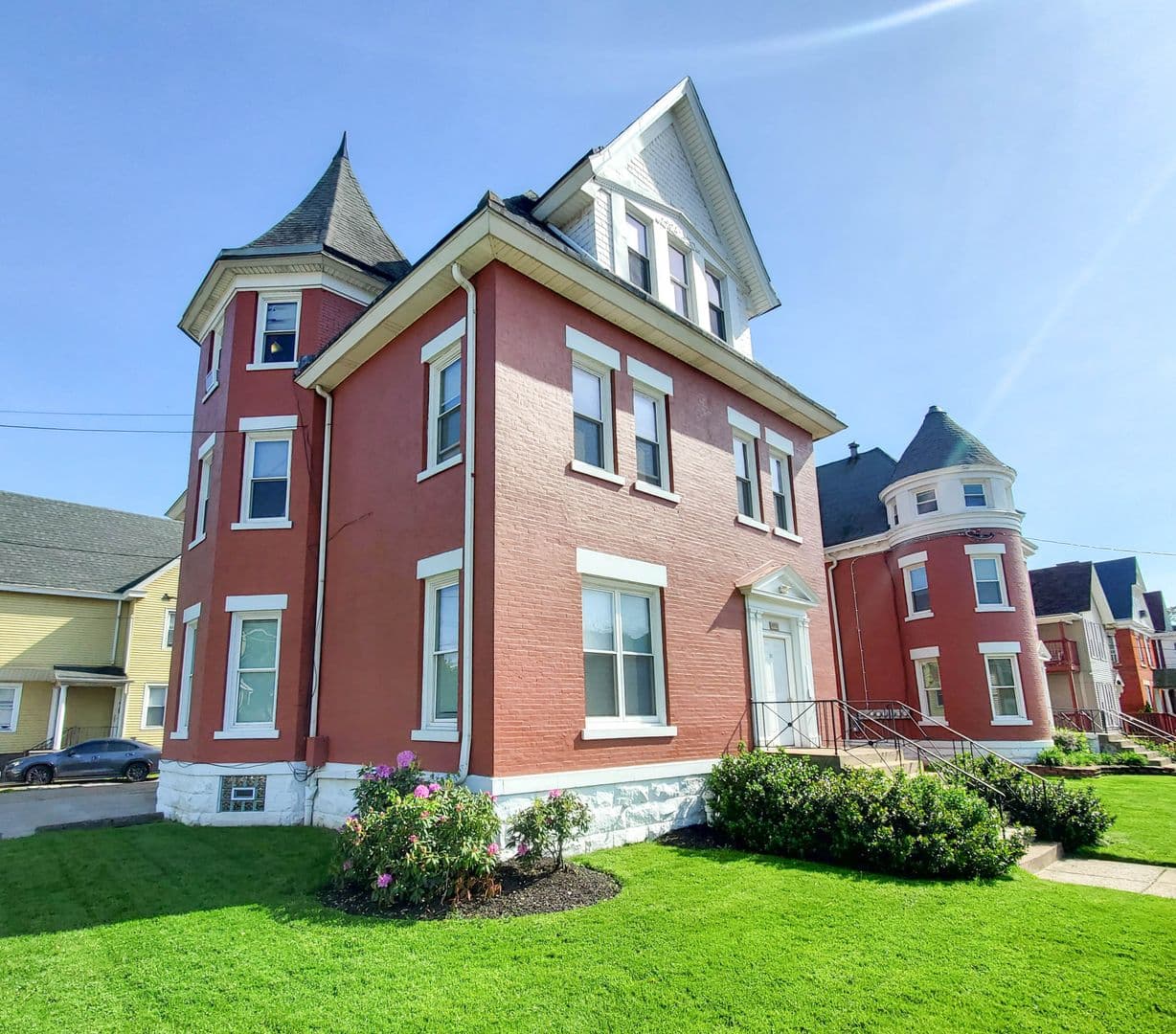 Erie Apartment: 301 West 8th Street