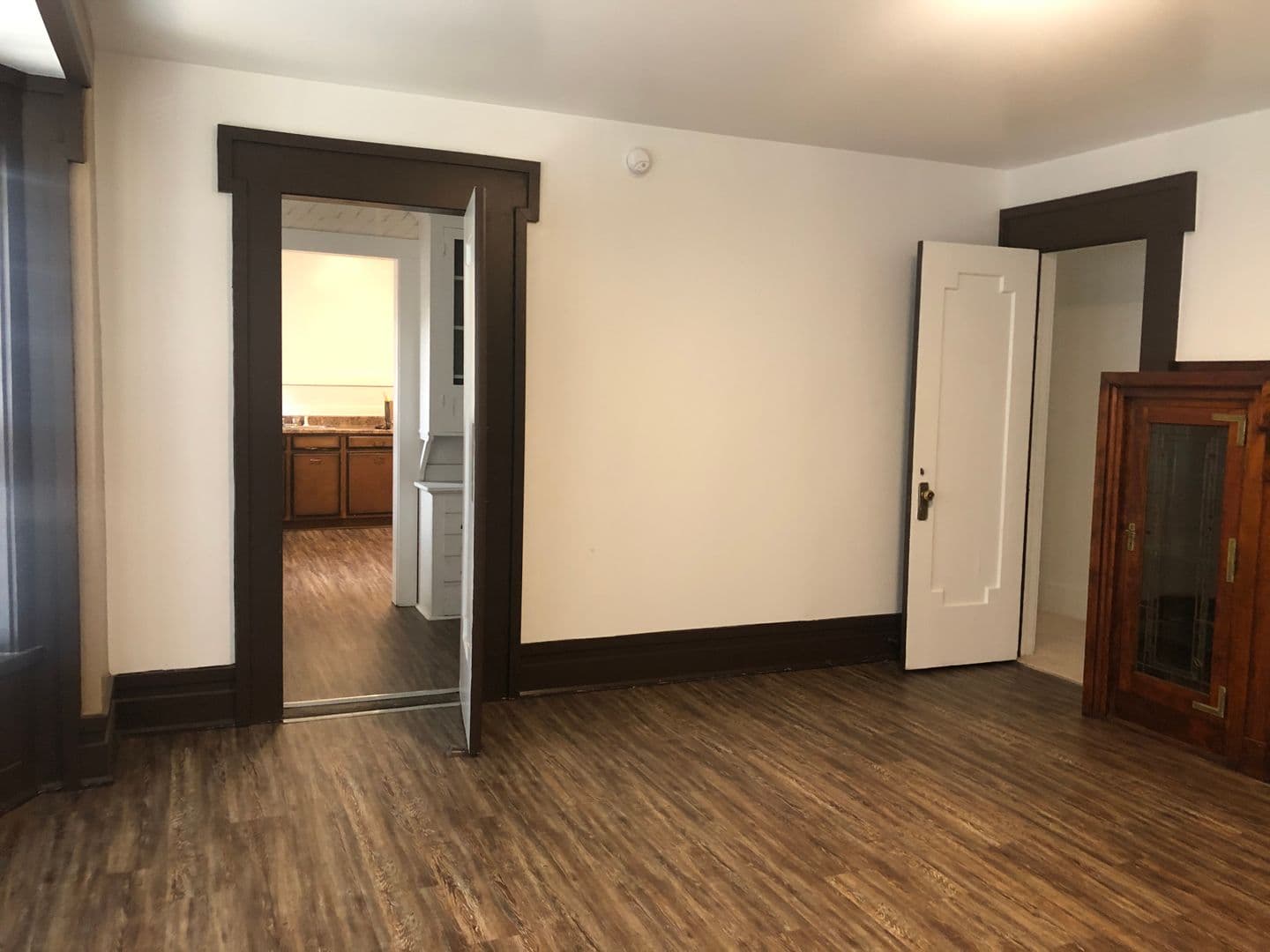 Erie Apartment: 325 West 9th Street