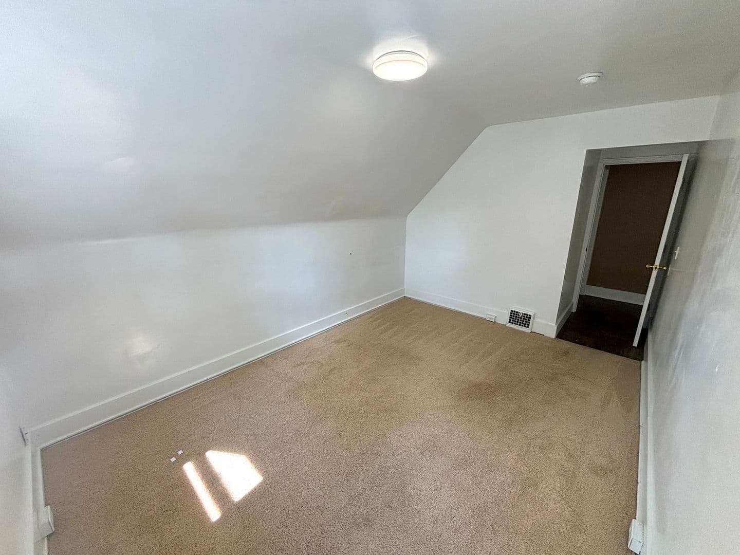 Erie Apartment: 325 West 9th Street