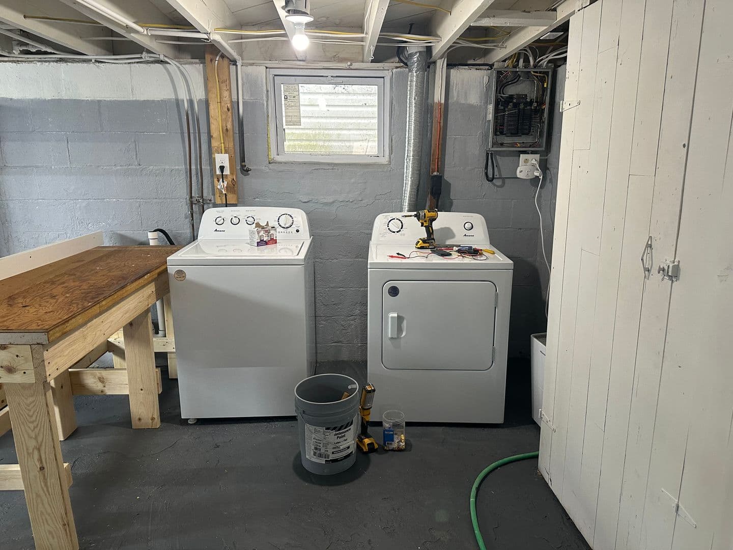 Erie Apartment: 803 E 36th St