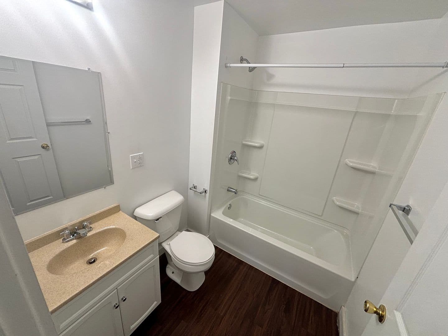 Erie Apartment: 325 West 9th Street