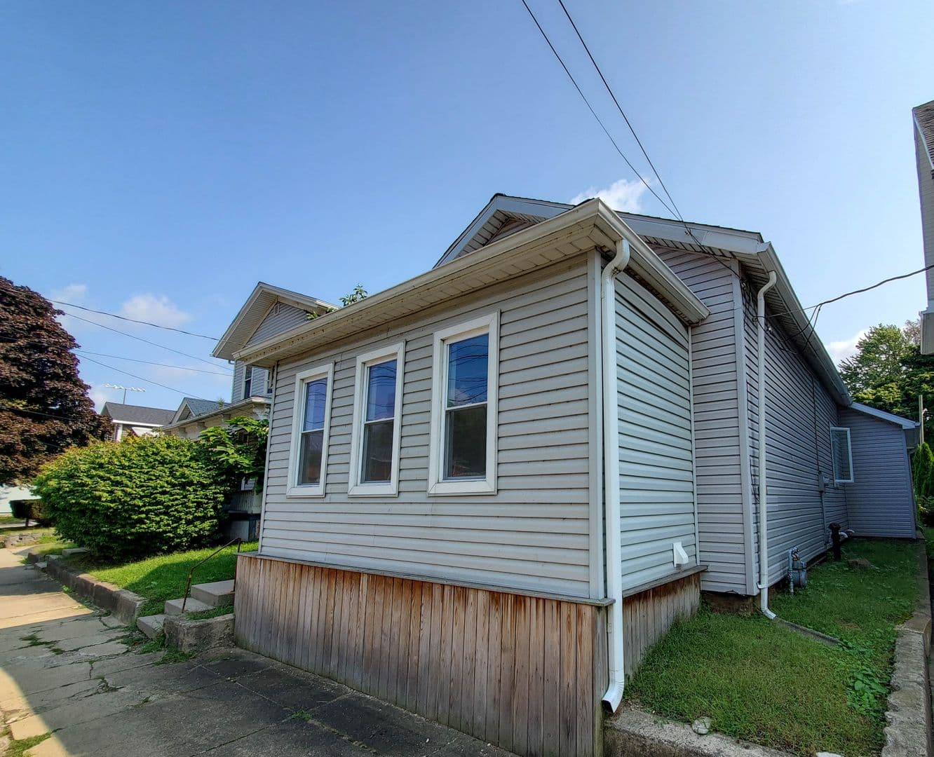 Erie Apartment: 331 West 4th Street