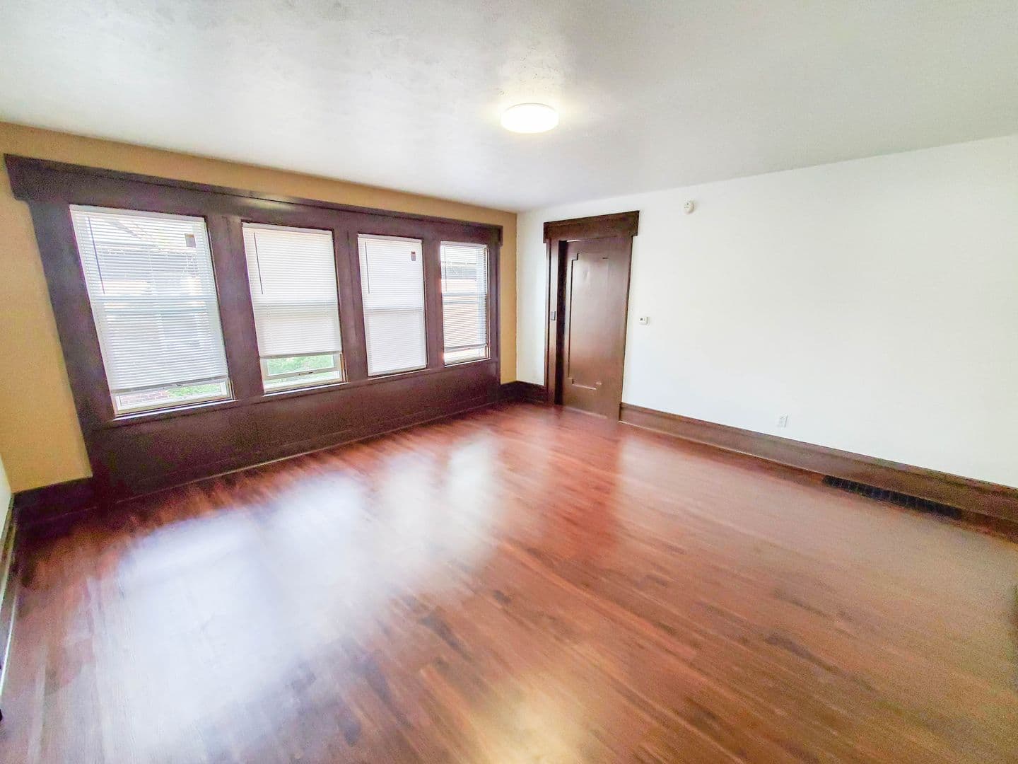 Erie Apartment: 325 West 9th Street
