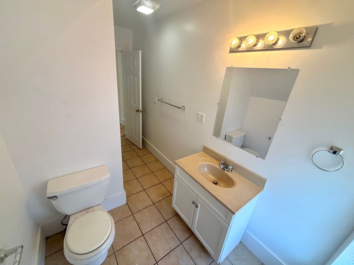 Erie Apartment: 325 West 9th Street