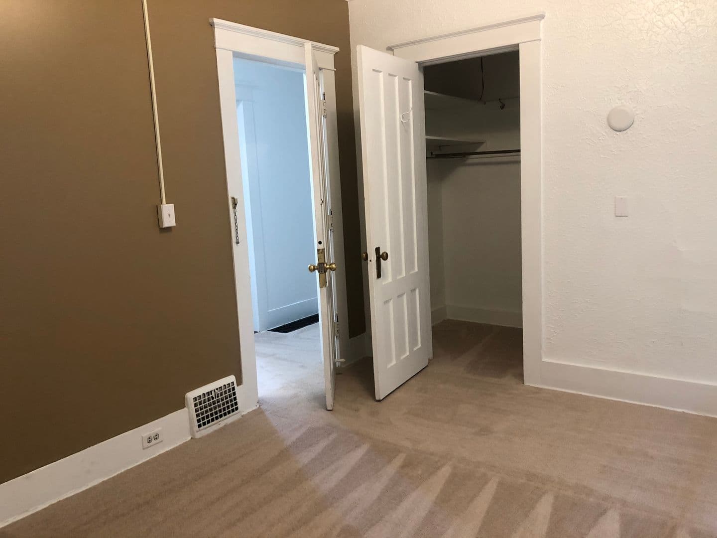 Erie Apartment: 325 West 9th Street
