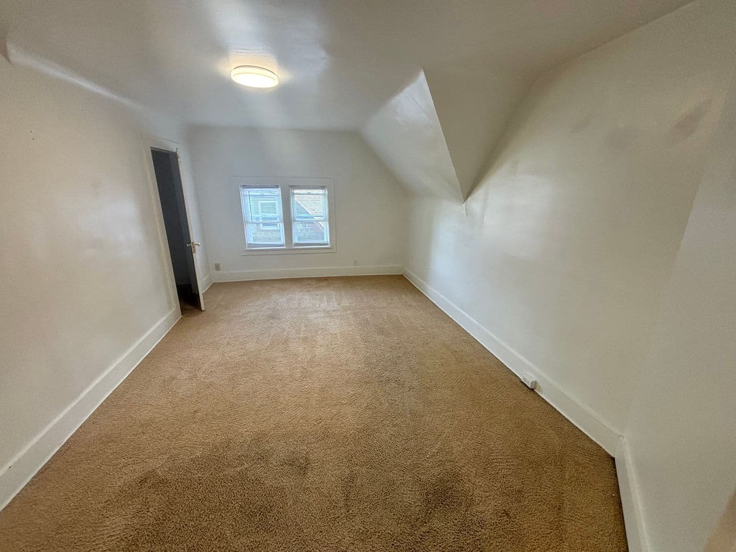 Erie Apartment: 325 West 9th Street