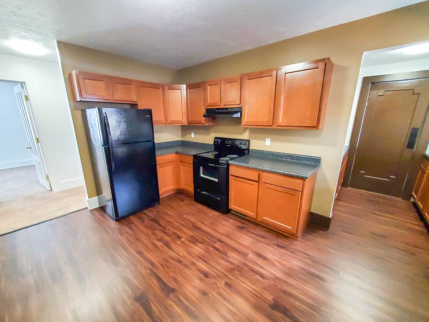 Erie Apartment: 325 West 9th Street
