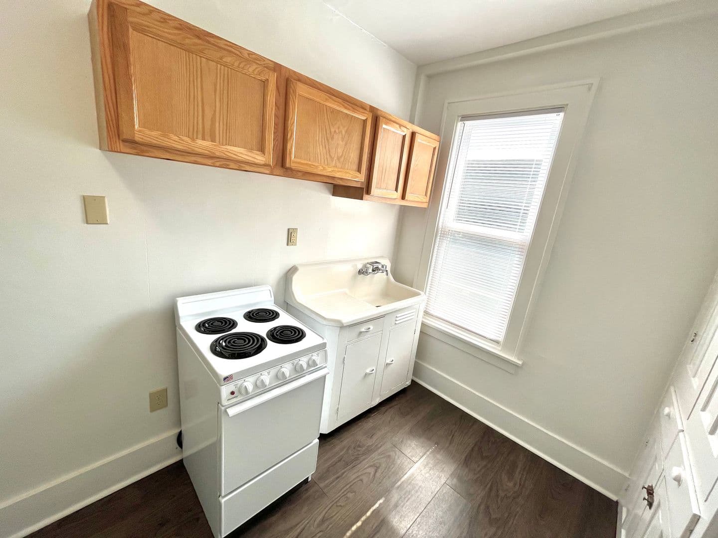 Erie Apartment: 326 West 8th Street