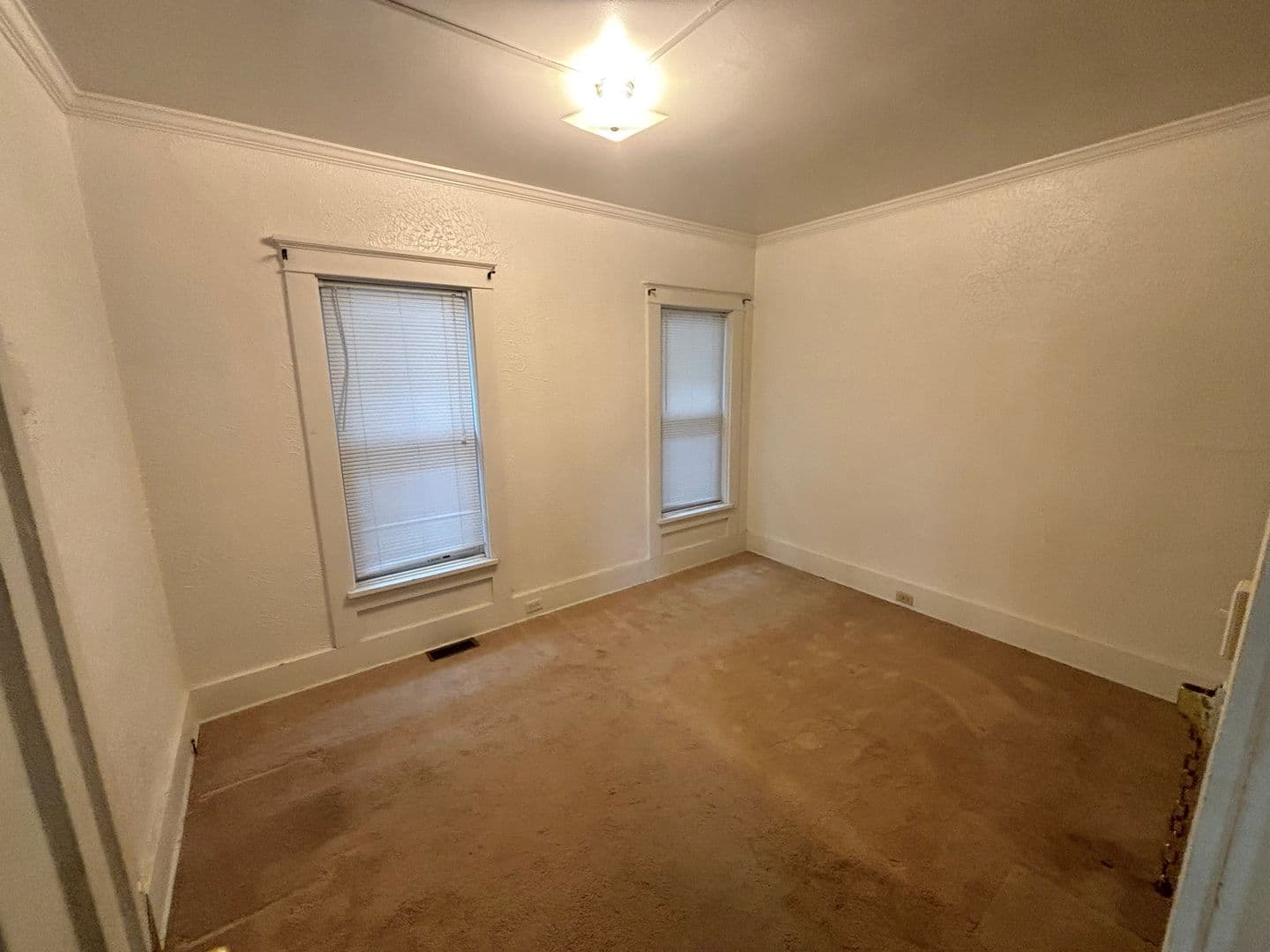 Erie Apartment: 325 West 9th Street