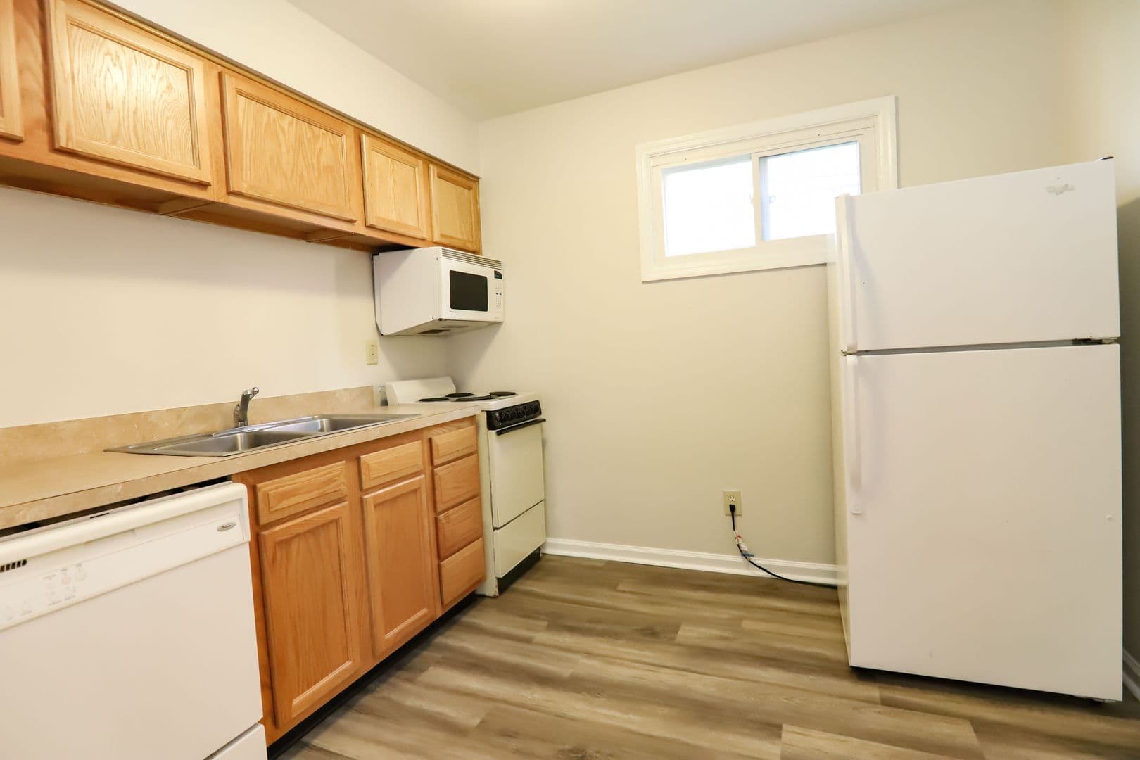 Lexington Apartment: 659 South Limestone