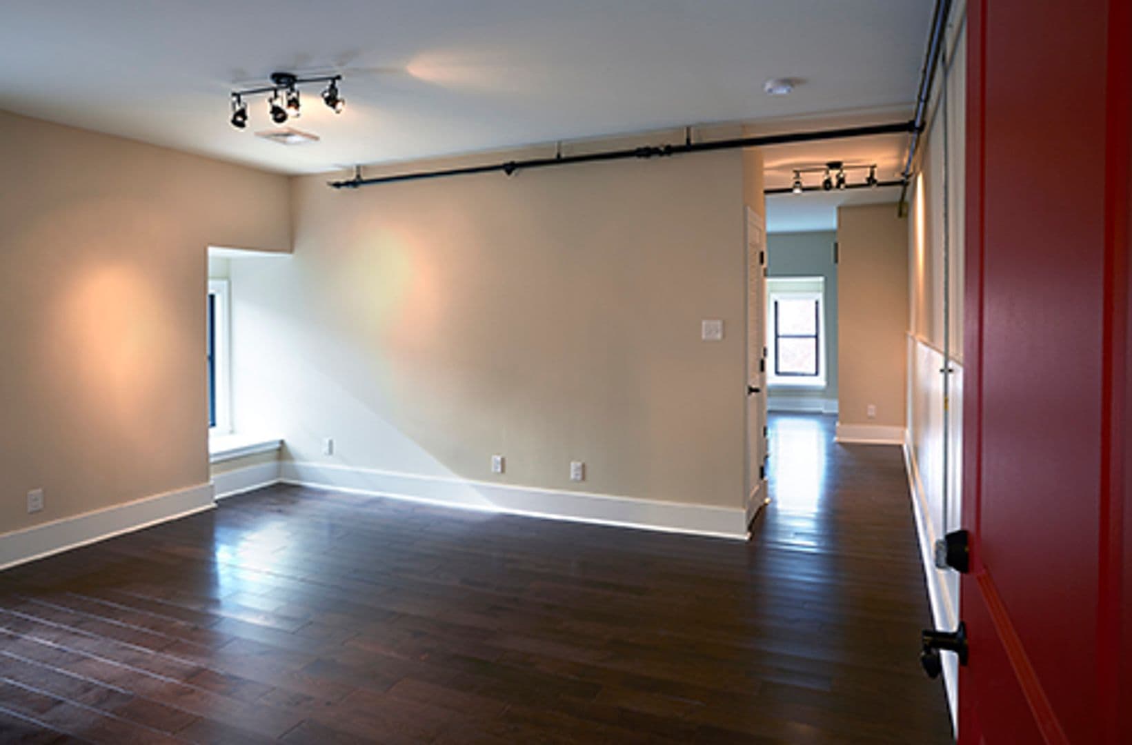 Phoenixville Apartment: 31 South Main St