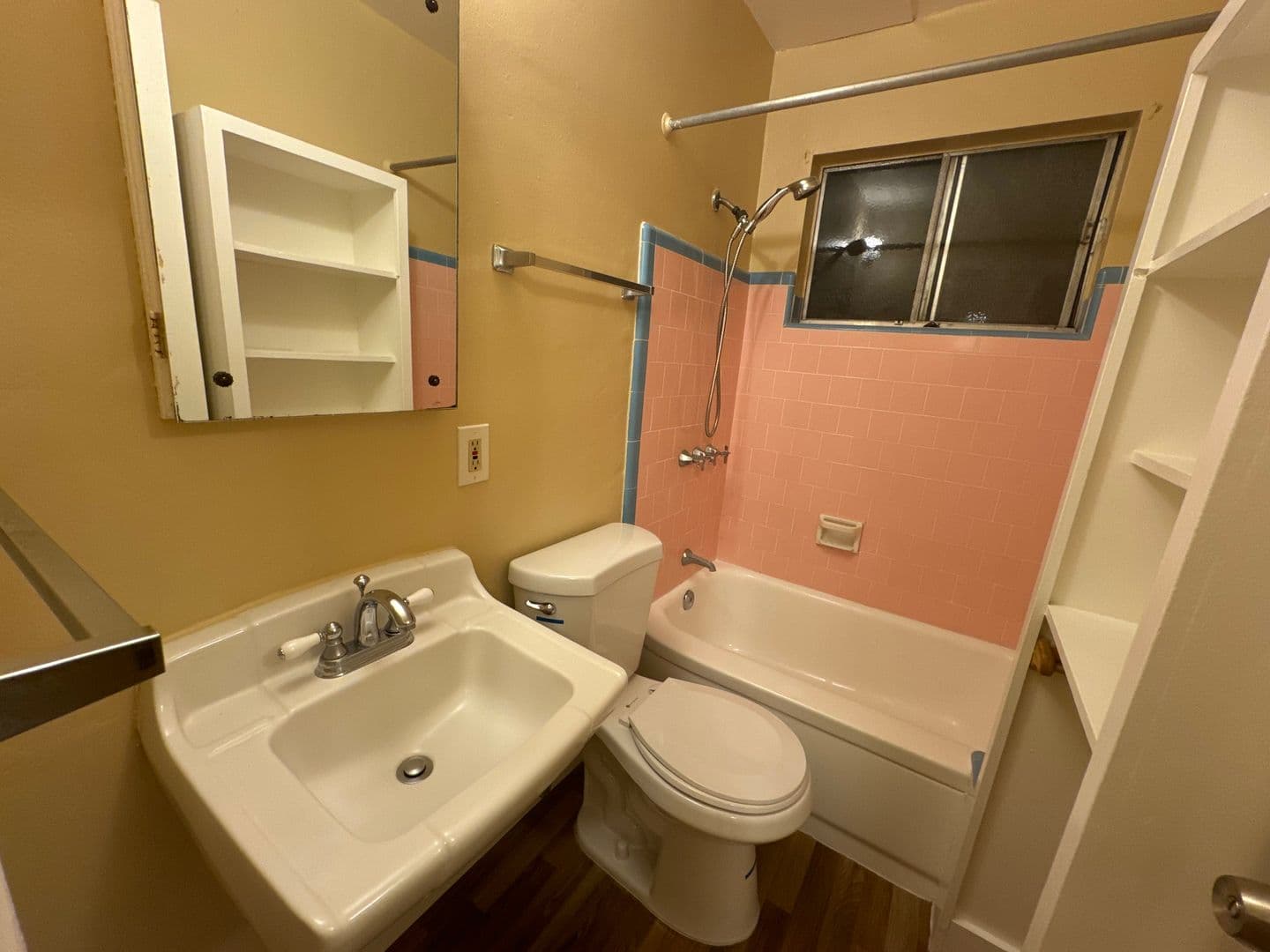 Berkeley Apartment: 1621 Blake street