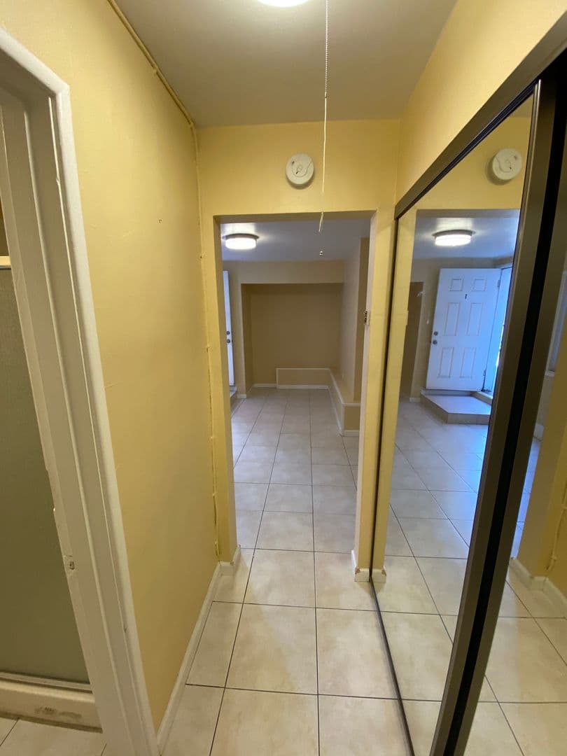 Oakland Apartment: 480 37th Street