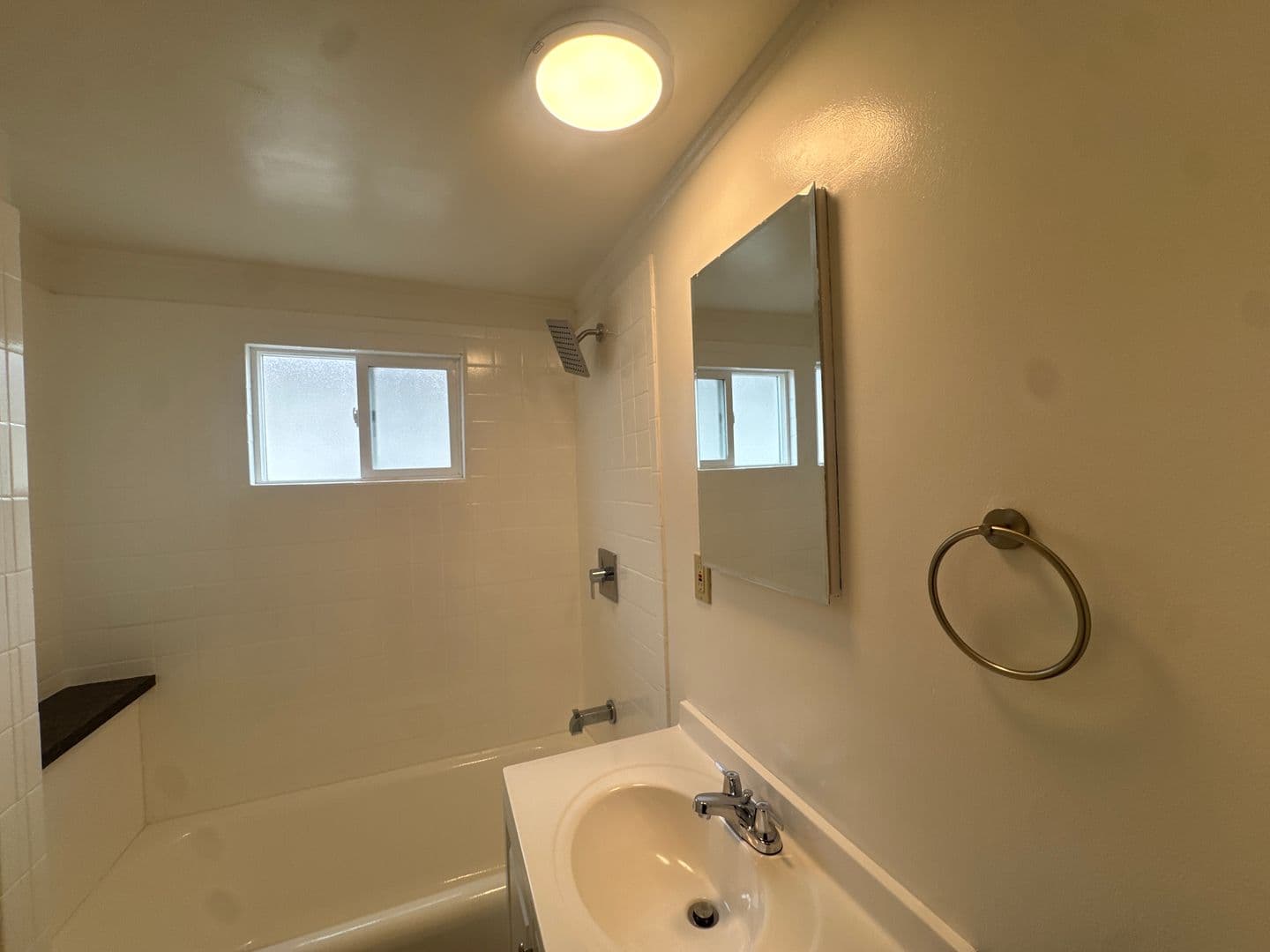 Oakland Apartment: 2007 E 22nd Street